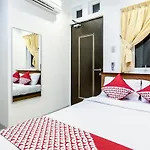 OYO 294 Andrea Residence Syariah